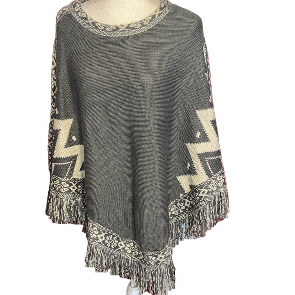 NWOT Fantastic Fawn Wool Blend Sweater Poncho M